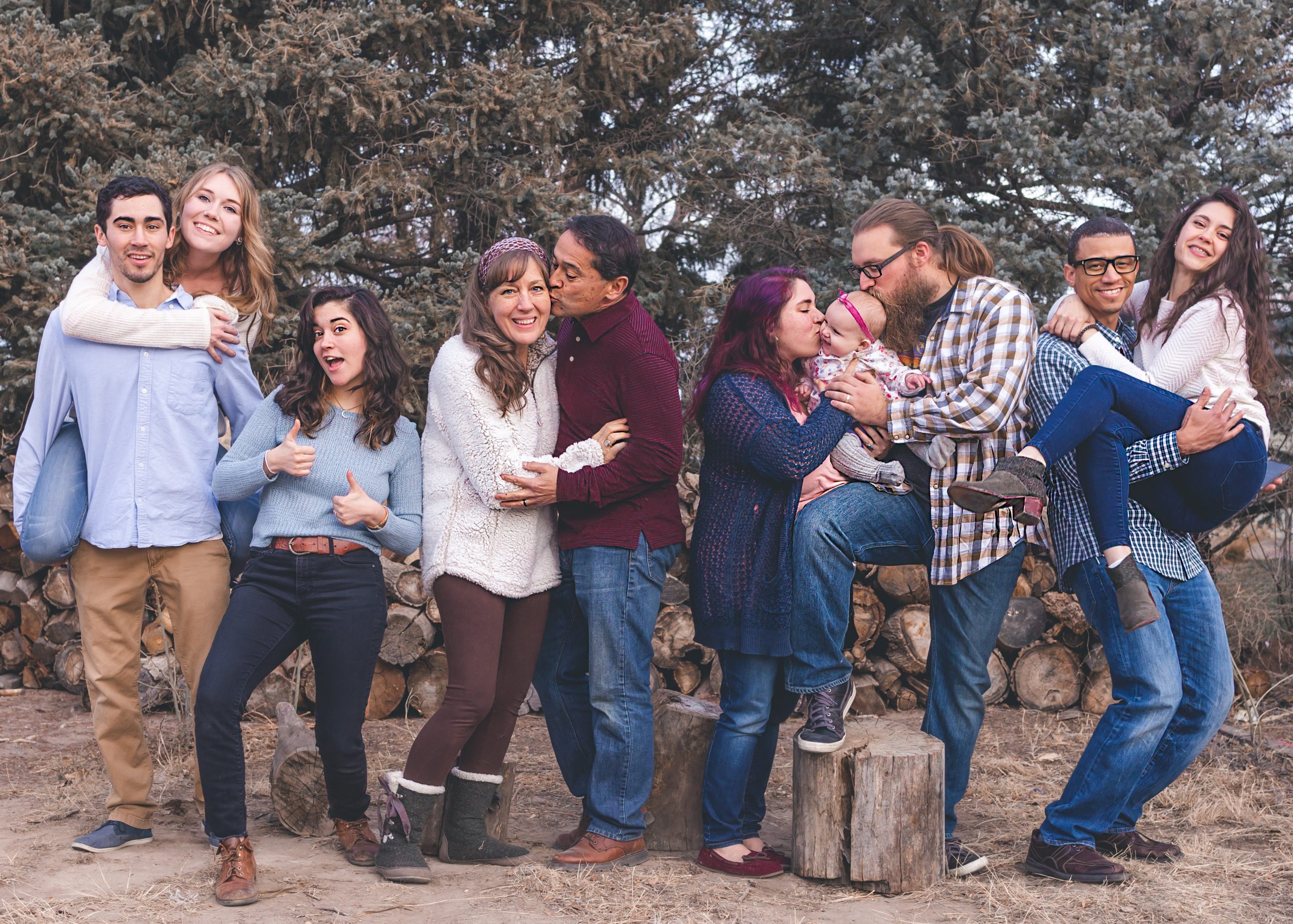 casting tips_photo of extended family