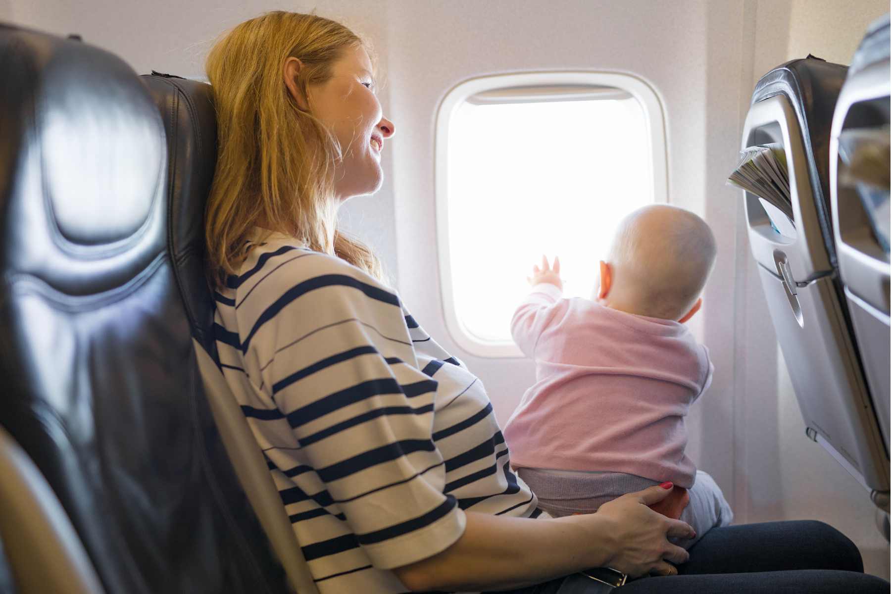 baby models travelling with parent