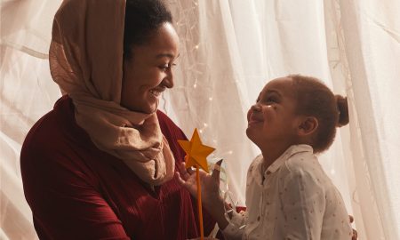 mum and daughter smiling to each other how to memorise a script